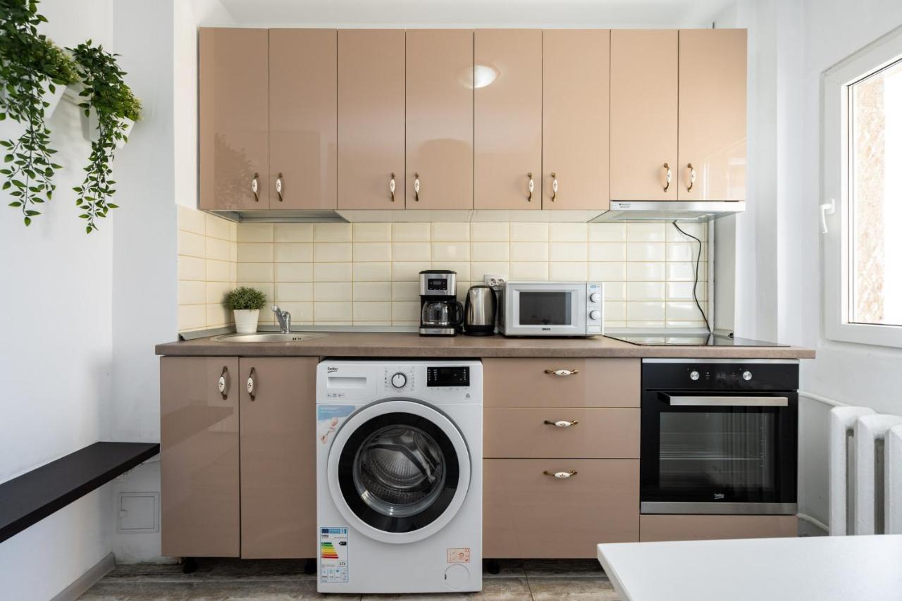 Central Apartment Tower Βουκουρέστι Εξωτερικό φωτογραφία